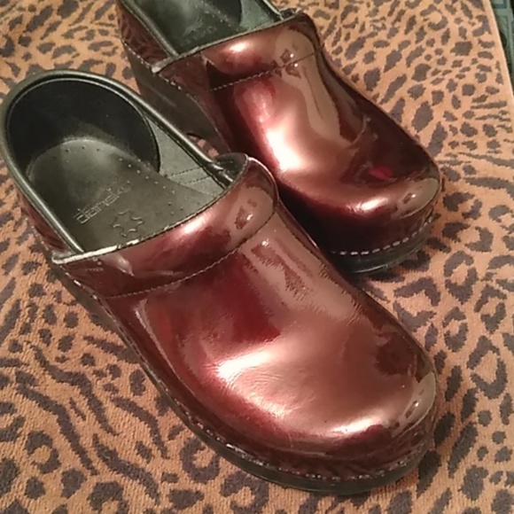 dansko burgundy patent leather clogs